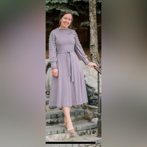 Dainty Jewells Dress - Picture 2 of 2